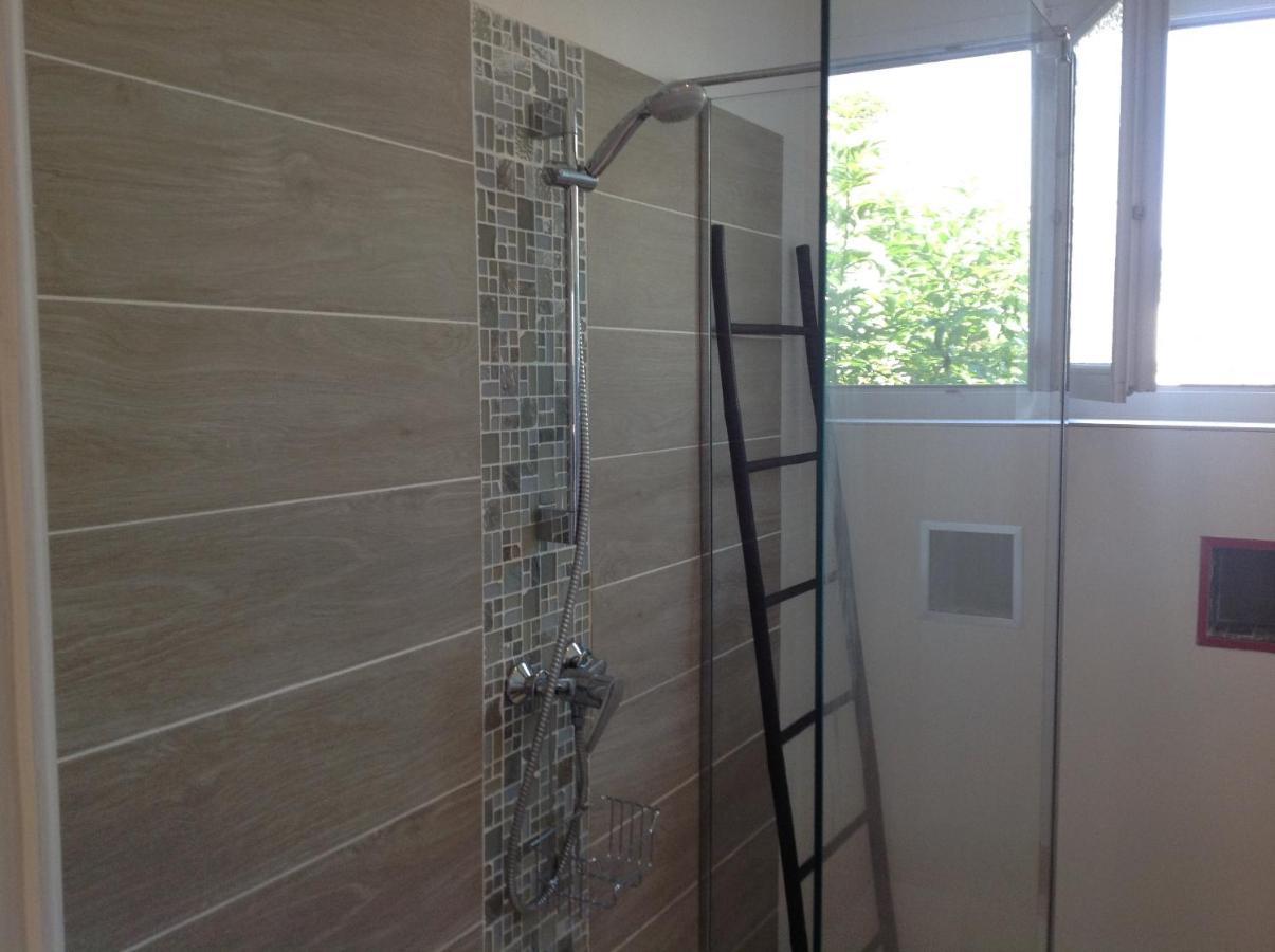 One-Bedroom Apartment,1050950269:JPEG