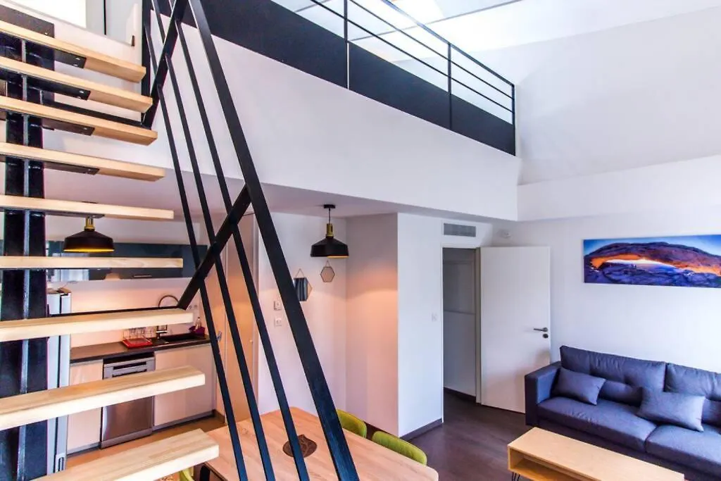Appartement Haussmannien Type Loft, Climatise - Vieux-Port-Le Panier,-1