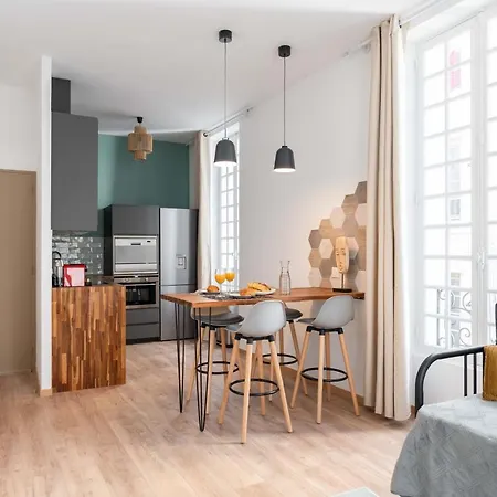 Les Petits Pavillons Appartements Standing 1 Chambre 4 Pers Clim Vieux-Port-3
