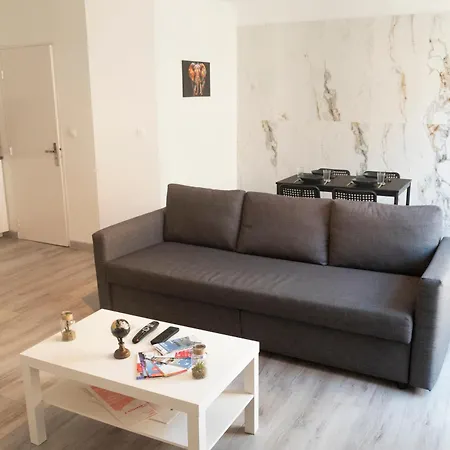 Appartement Pres Du Vieux-Port-3