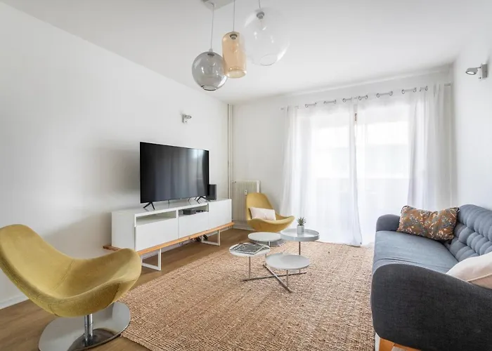 Appartement Deux Chambres Sur Le Vieux Port Avec Clim Marsella