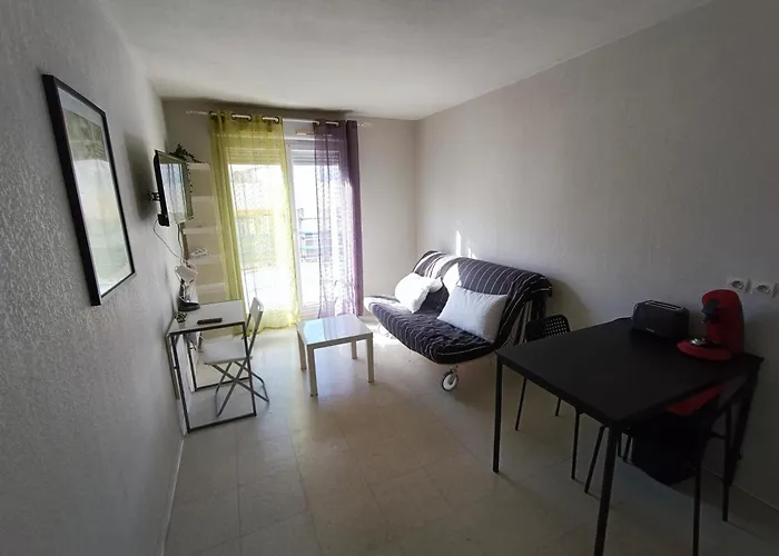Appartement Tout Equipe A 6 Minutes De La Gare St Charles Marsella