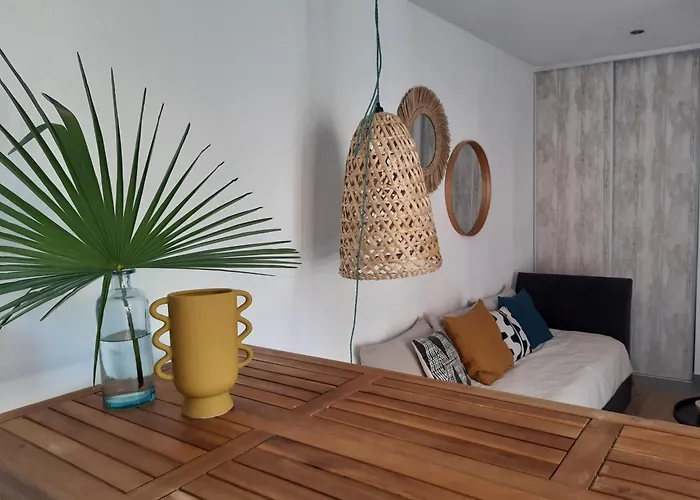 Grand Studio Avec Patio Marsella