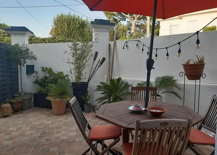 Grand Studio Avec Patio Marsella