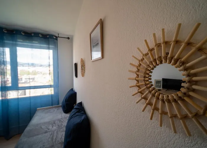 Appartement Tout Equipe A 6 Minutes De La Gare St Charles Marsella