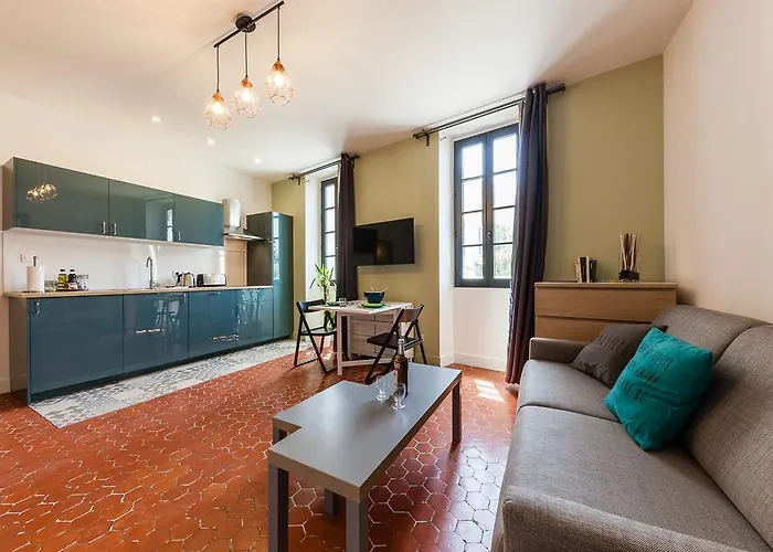 Chez Nous - 7 Appartements Sur Le Vieux Port Marsella
